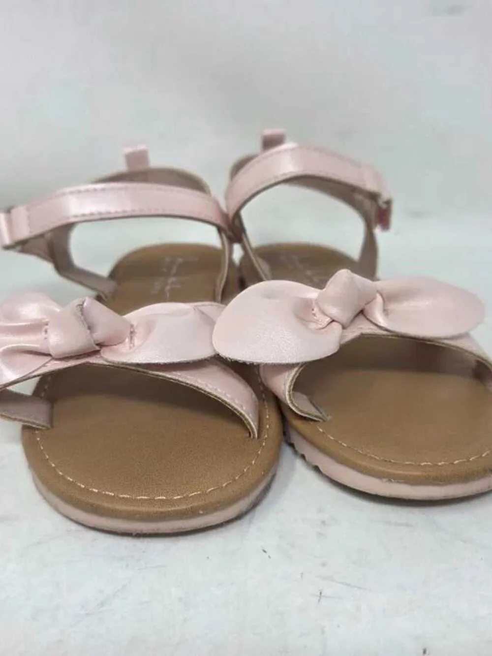 Toddler girl's 10 Nicole Miller pink strappy sandals with bow